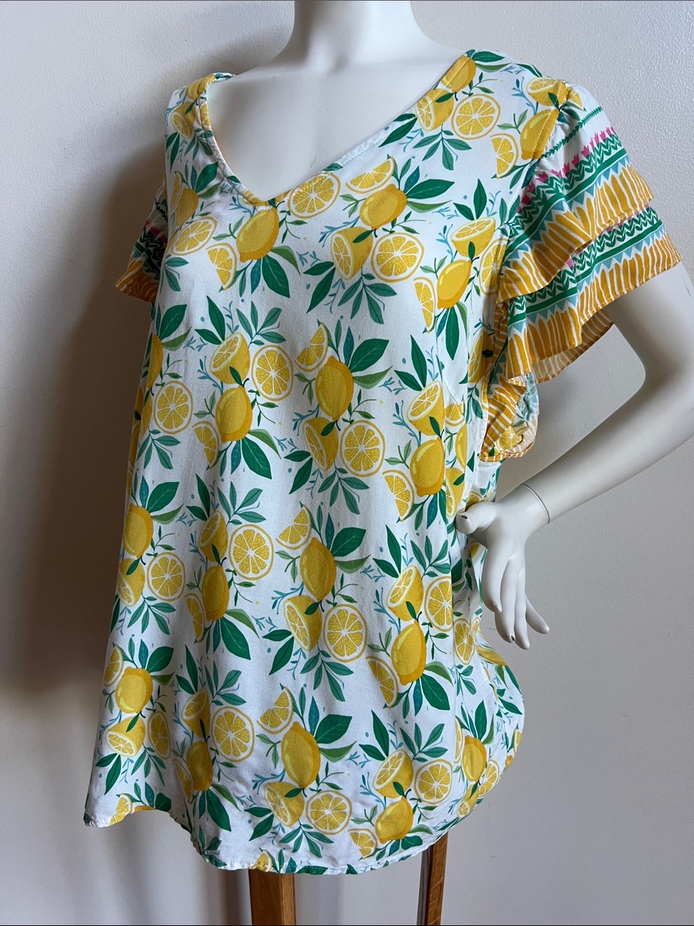 C&C California Lemon Print V-Neck Tunic - Yellow & Green